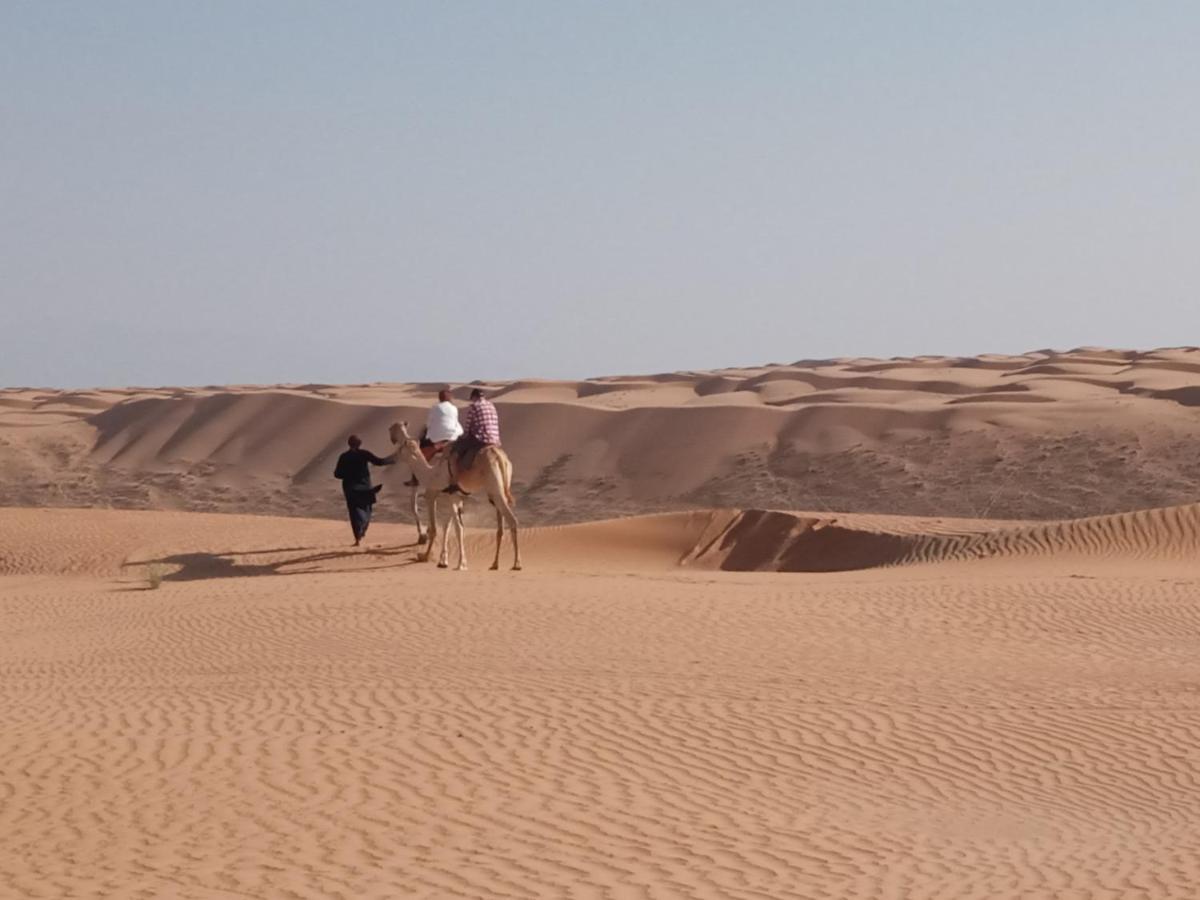 Silent Dunes Camp Ḩawīyah Dış mekan fotoğraf